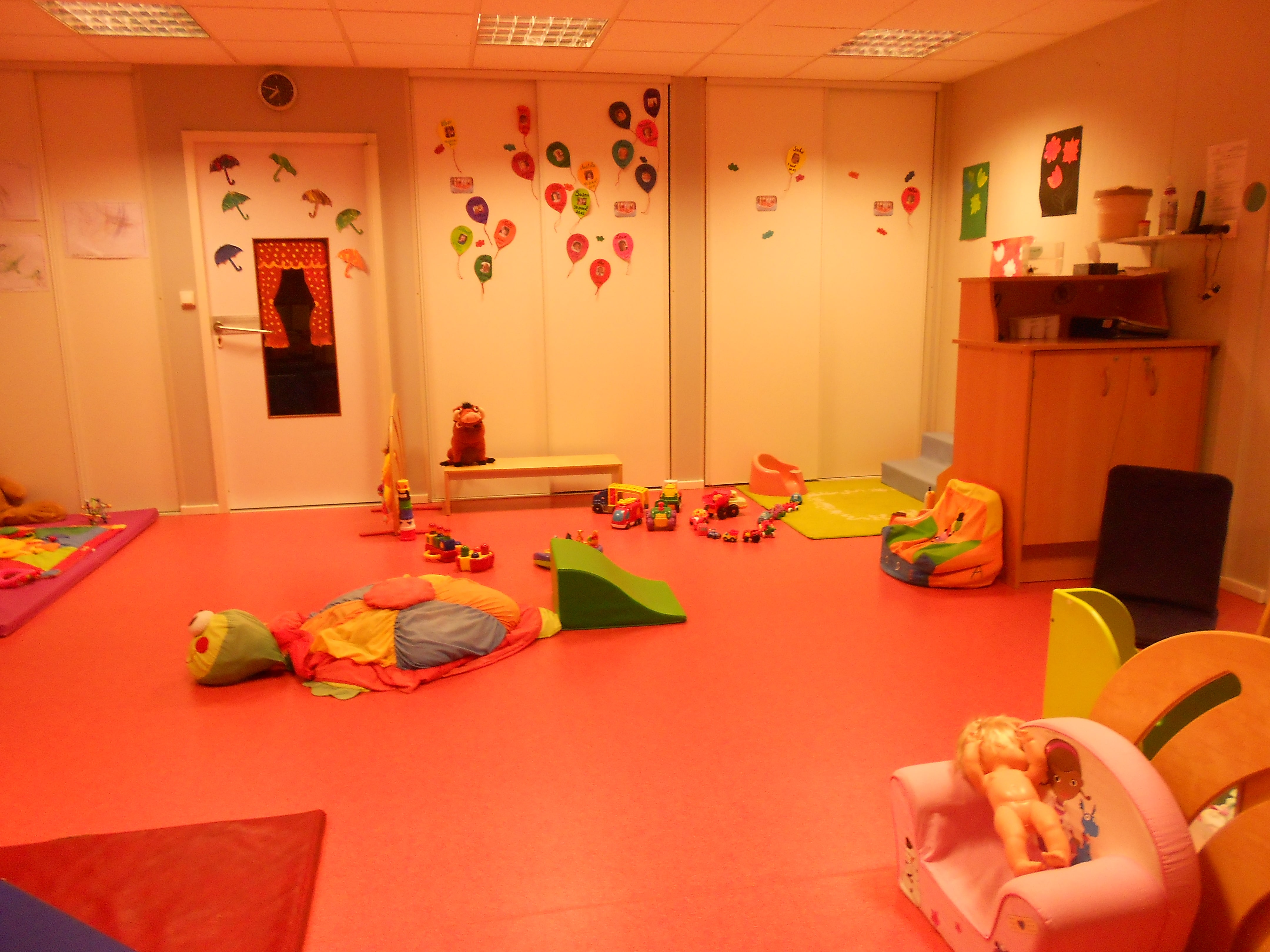 CHOUPINOUS-SALLE-DE-JEU