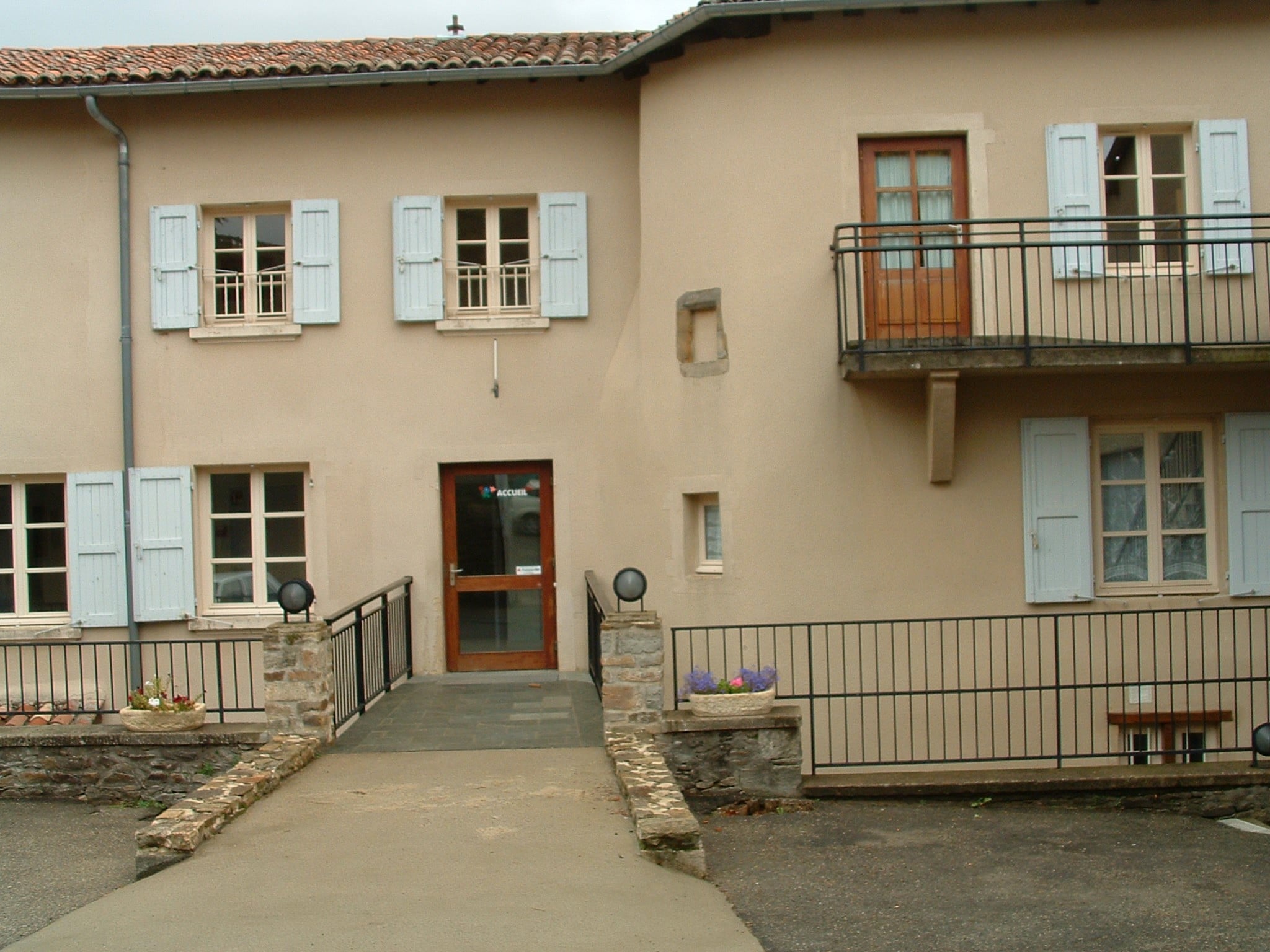 MECS Clair Printemp exterieur