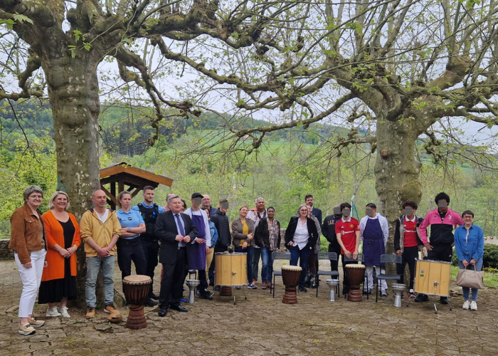 PHOTO LINKEDIN (300 × 300 px) (5)